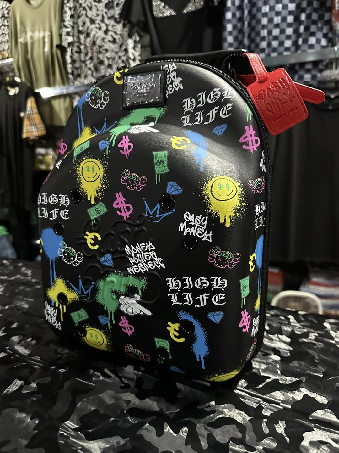 CAP CARRIER CASH ONLY