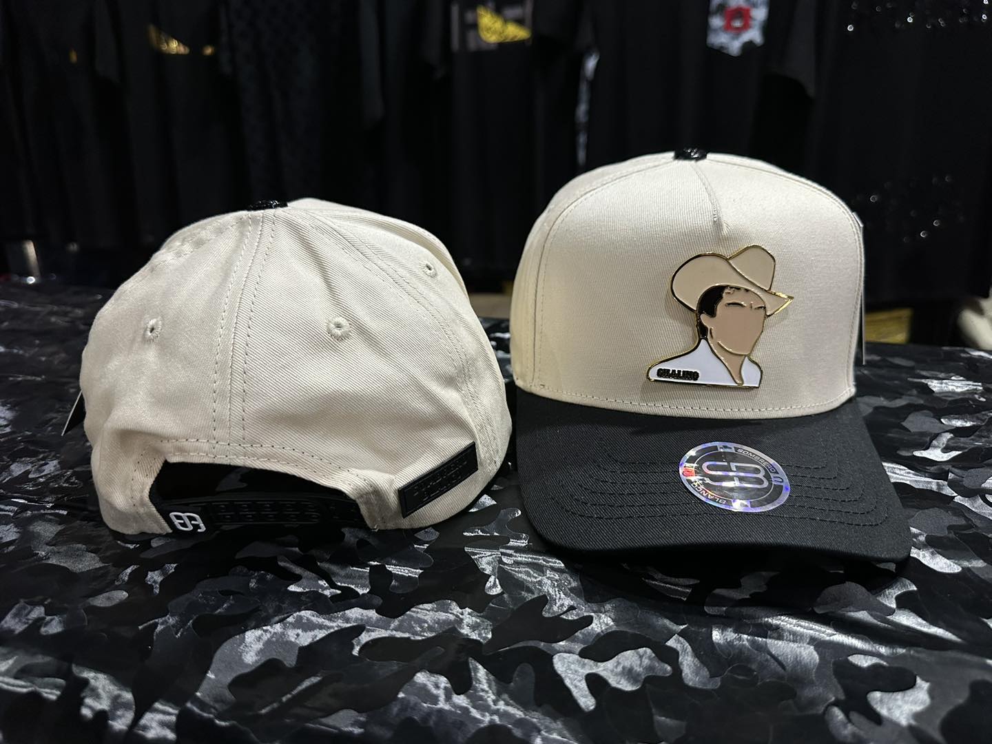 Gorra SB Chalino White