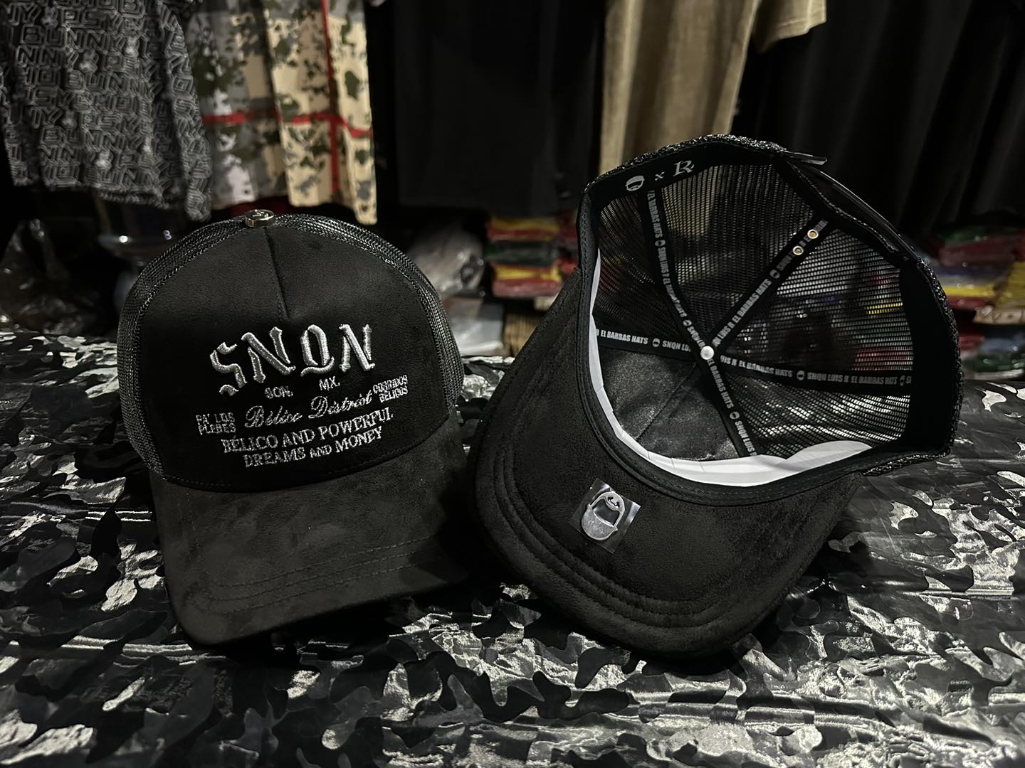BARBAS HATS & R CONRUIQUEZ