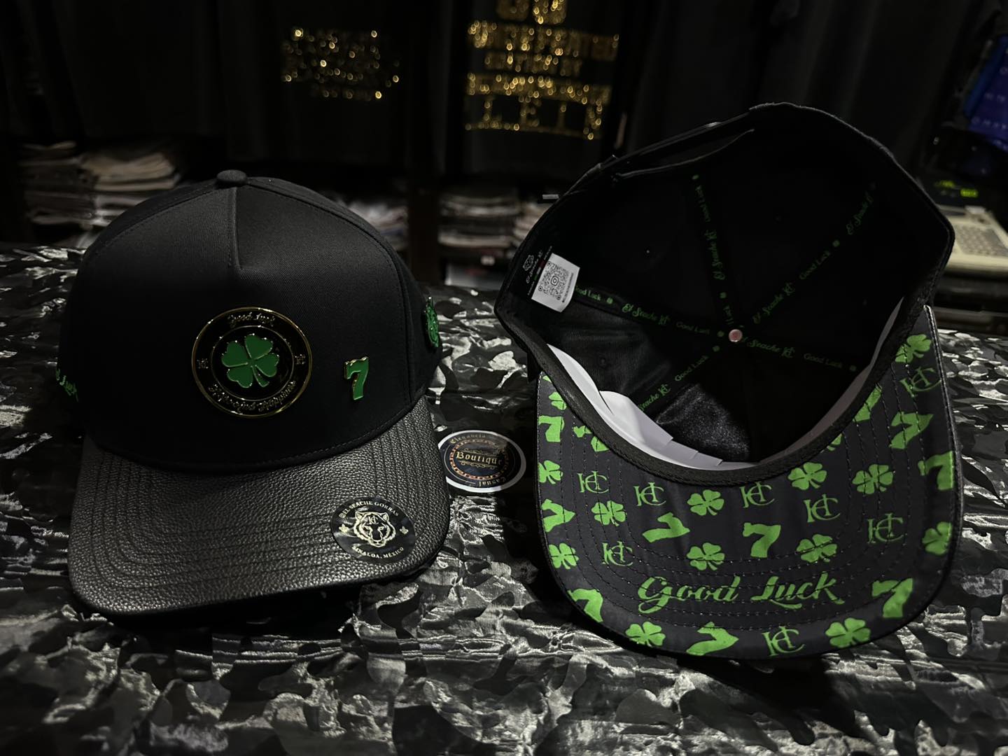 El Seache Gorras Good Luck